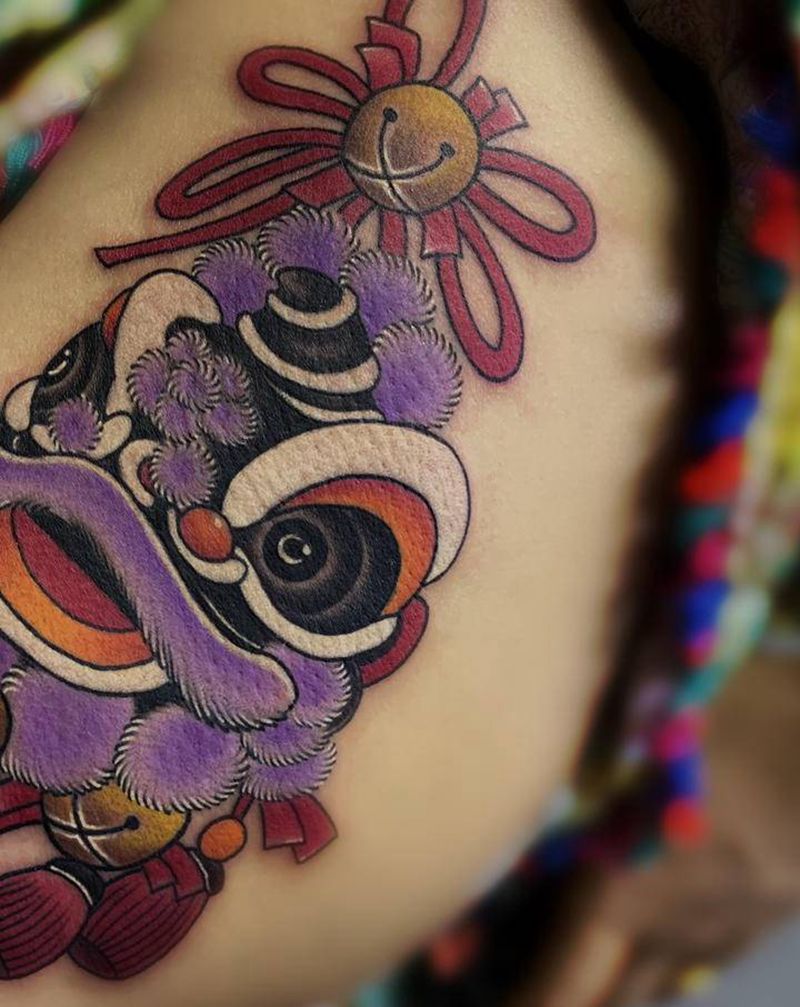 小狮子头一枚纹身图片_臀部腿部新传统老传统纹身图案