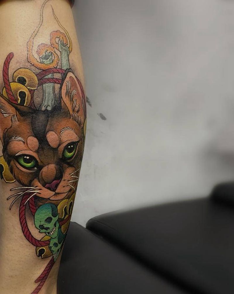 小猫咪一枚纹身图片_腿部手臂新传统New School纹身图案