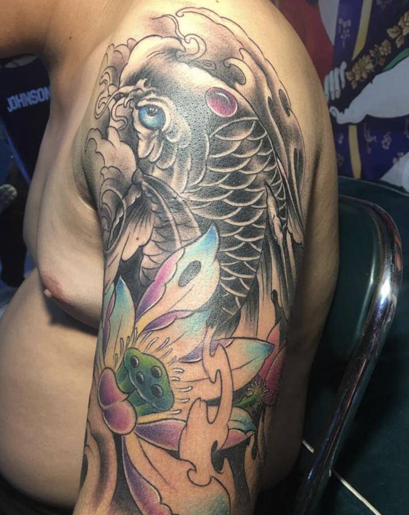 鱼纹身图片_老传统新传统纹身图案