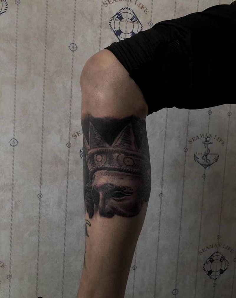 海神纹身图片_腿部欧美写实纹身图案