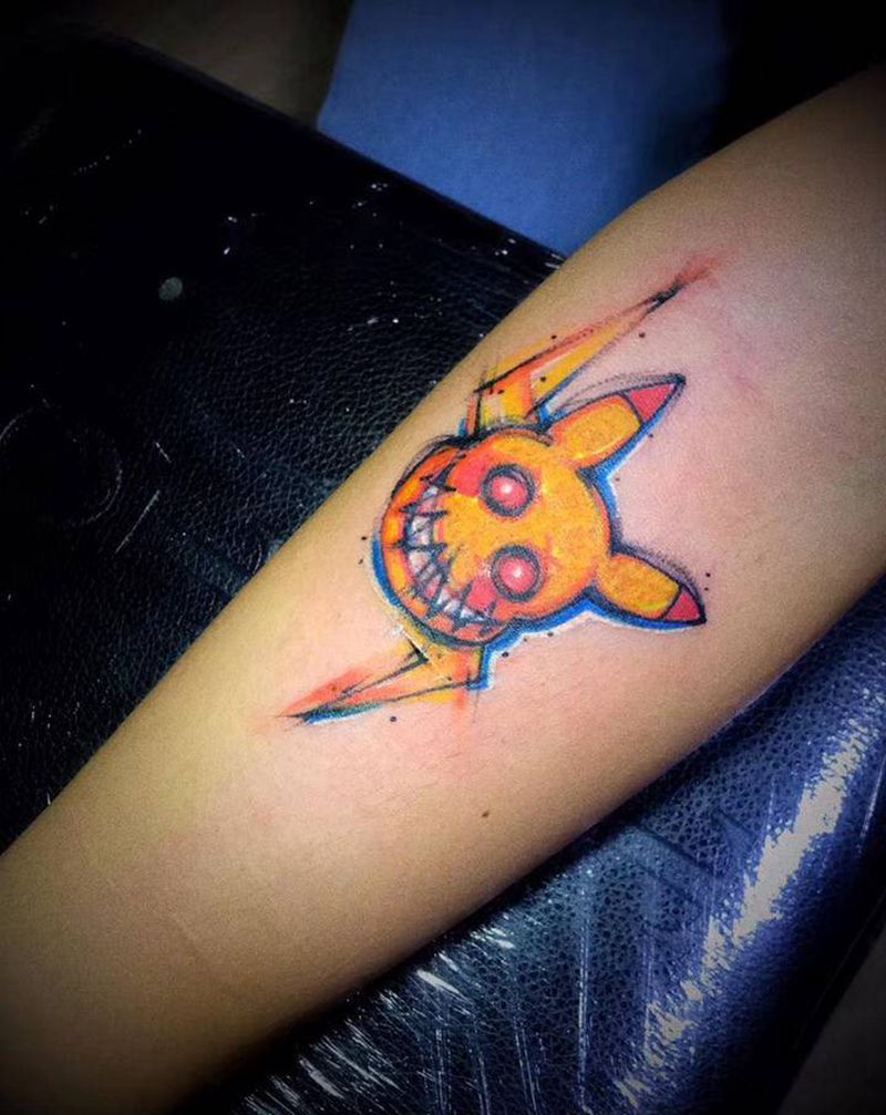 皮卡丘纹身图片_手臂New School水彩皮卡丘闪电纹身图案