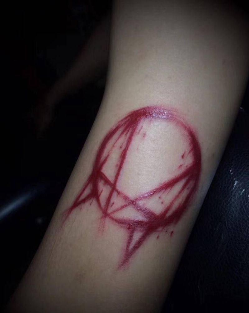 原创设计涂鸦logo纹身图片_手臂图腾水彩涂鸦logo纹身图案