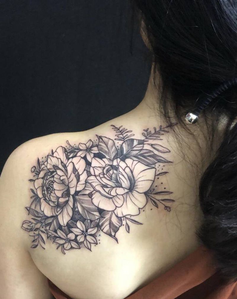 素花纹身图片_肩部背部纹身图案