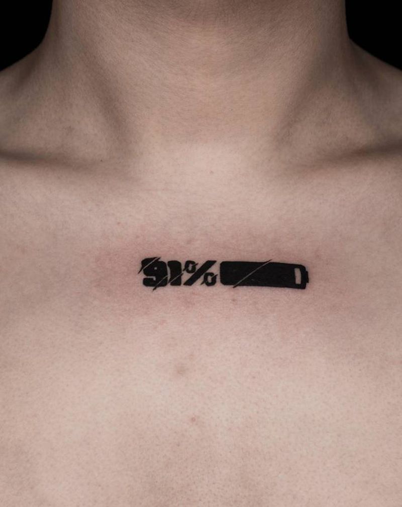 电池纹身图片_胸部纹身图案