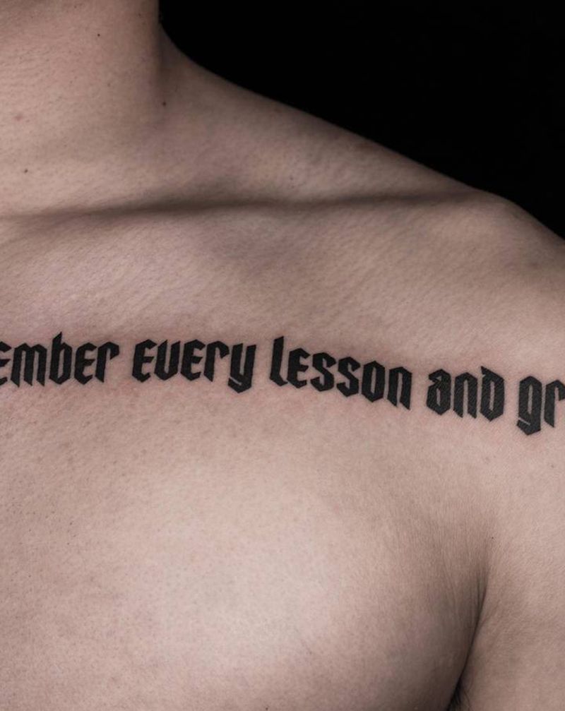 哥特字体纹身图片_胸部花体字纹身图案