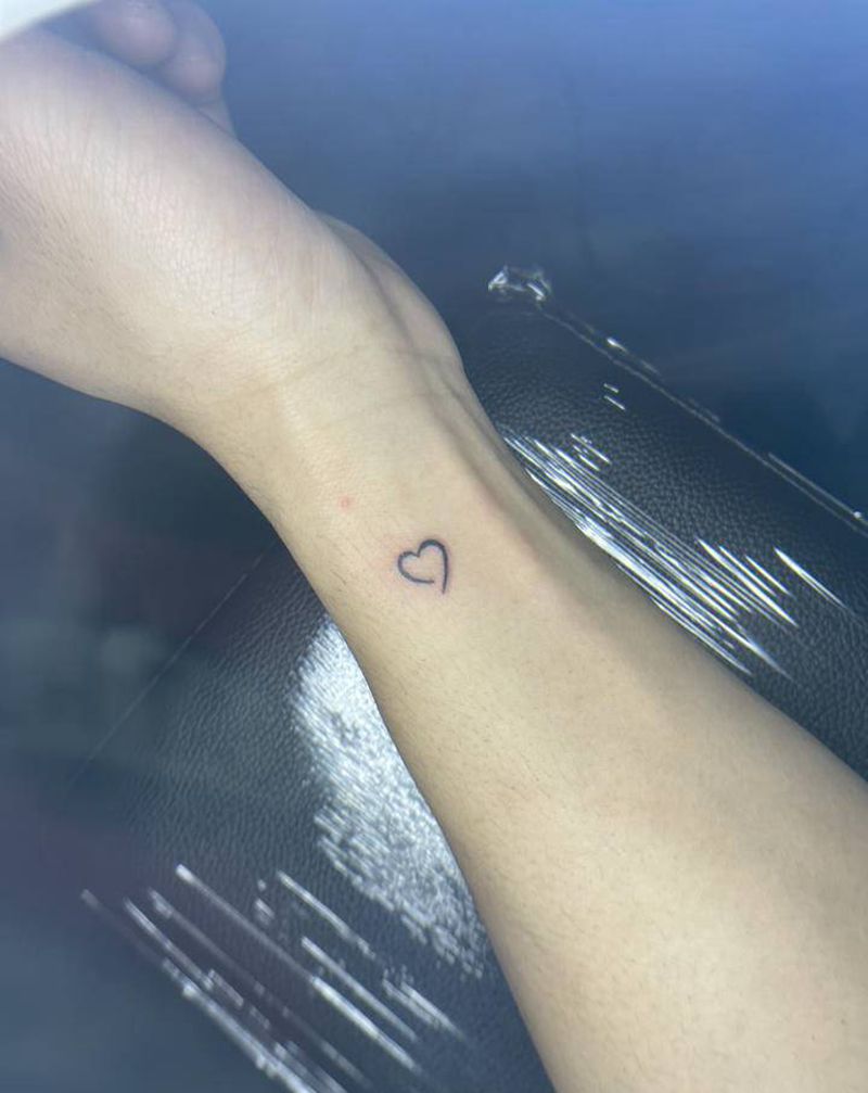 小清新纹身图片_手部手臂纹身图案