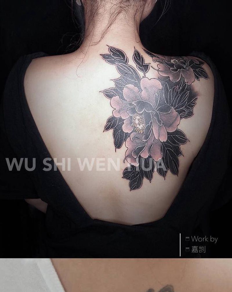 牡丹（遮盖）纹身图片_背部肩部新传统水墨纹身图案