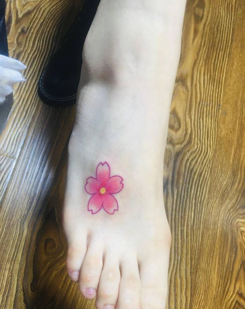 脚背纹身图片_脚部纹身图案