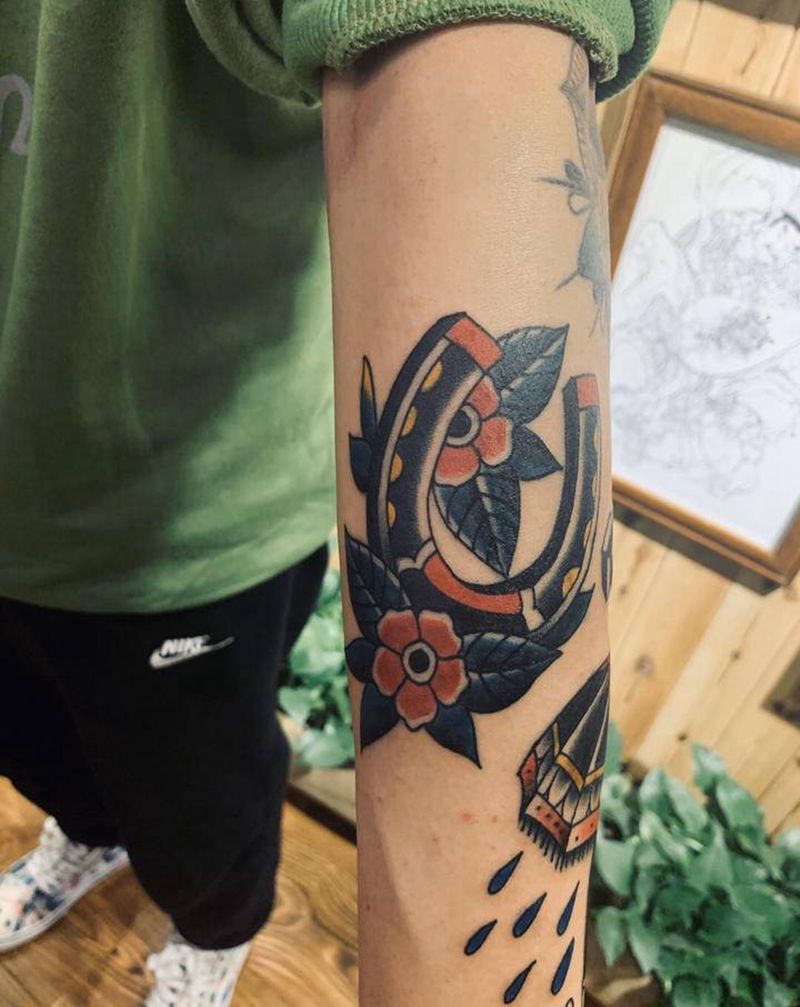 胳膊纹身图片_手臂纹身图案