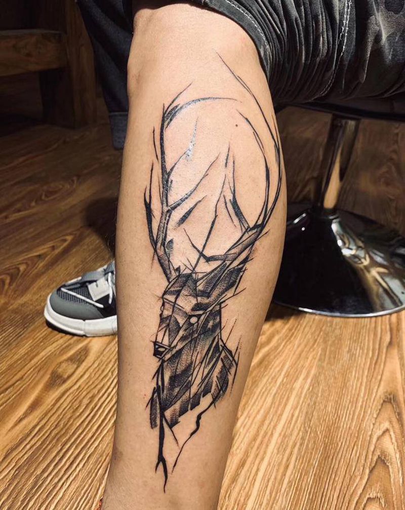 鹿纹身图片_腿部纹身图案