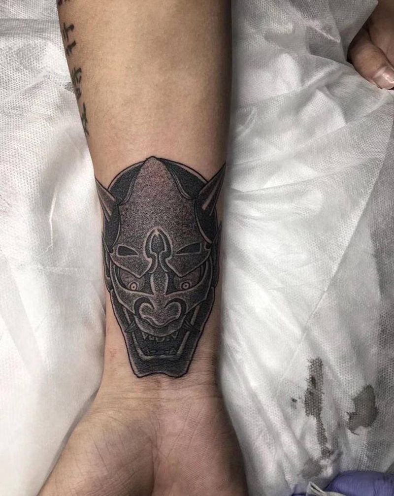 般若圆3纹身图片_手臂老传统点刺纹身图案