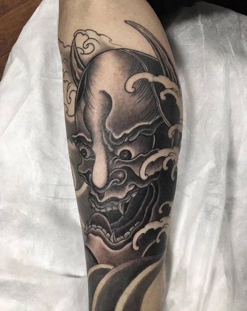 小腿般若纹身图片_腿部新传统纹身图案