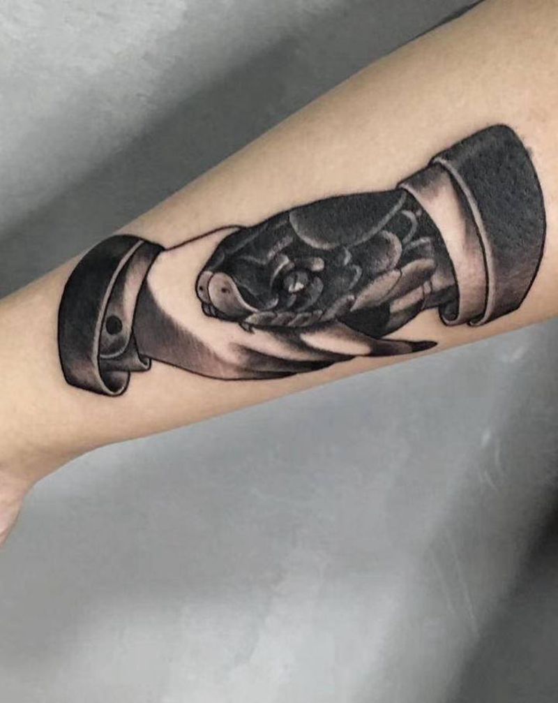 School纹身图片_手臂Old School纹身图案