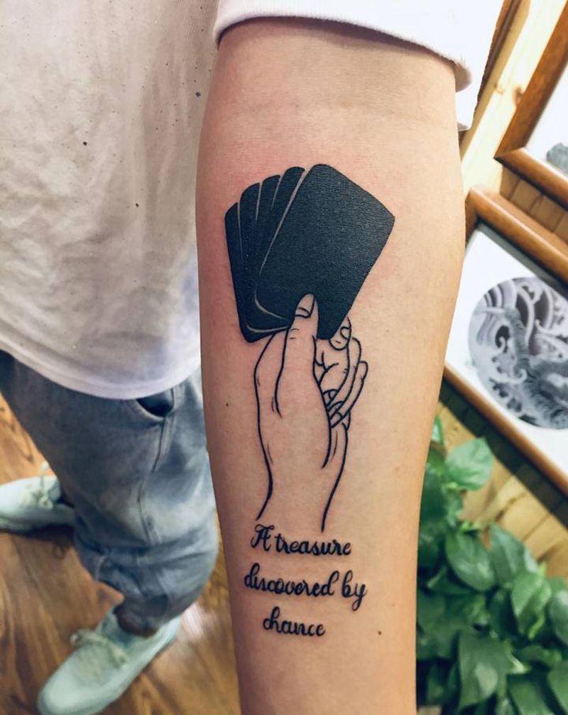 扑克牌纹身图片_手臂纹身图案