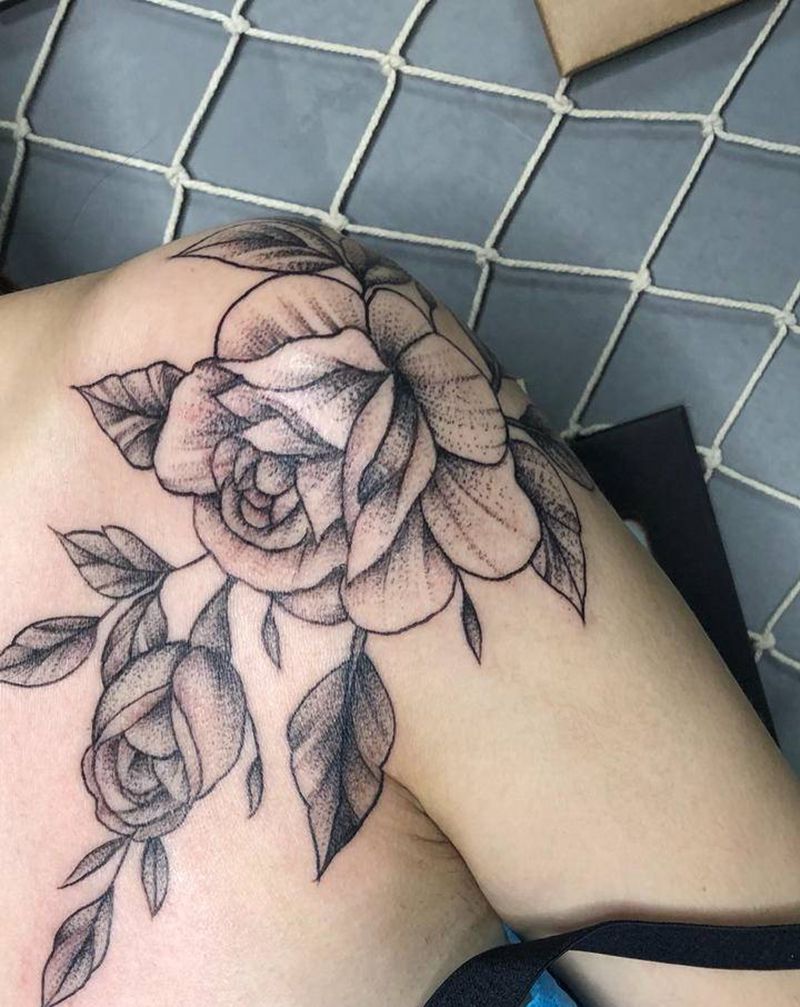 素花纹身图片_肩部点刺纹身图案