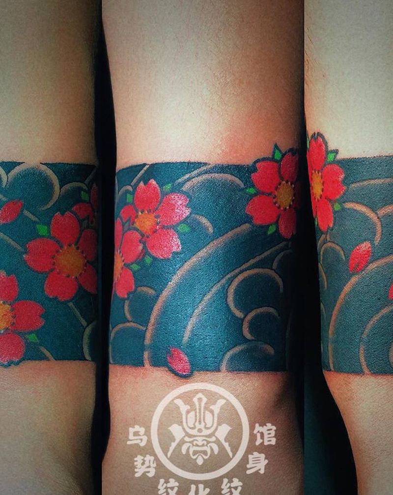 臂环纹身图片_手臂老传统Old School遮盖纹身图案