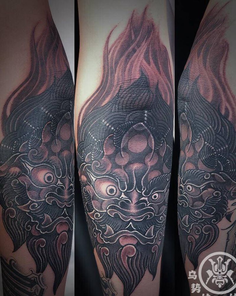 唐狮纹身图片_手臂老传统纹身图案