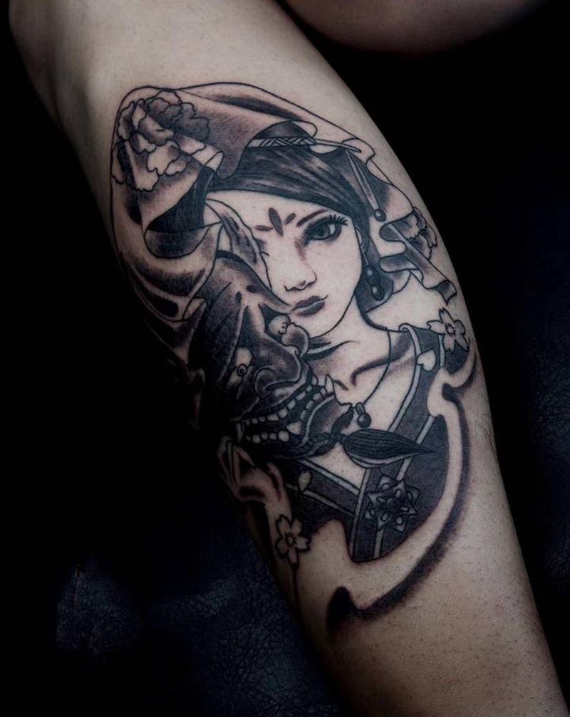 般若艺伎纹身图片_腿部新传统纹身图案