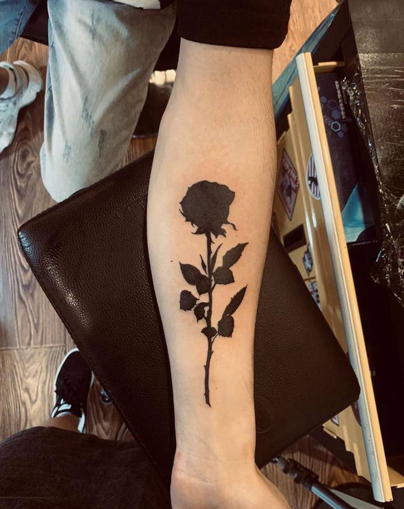玫瑰纹身图片_手臂纹身图案