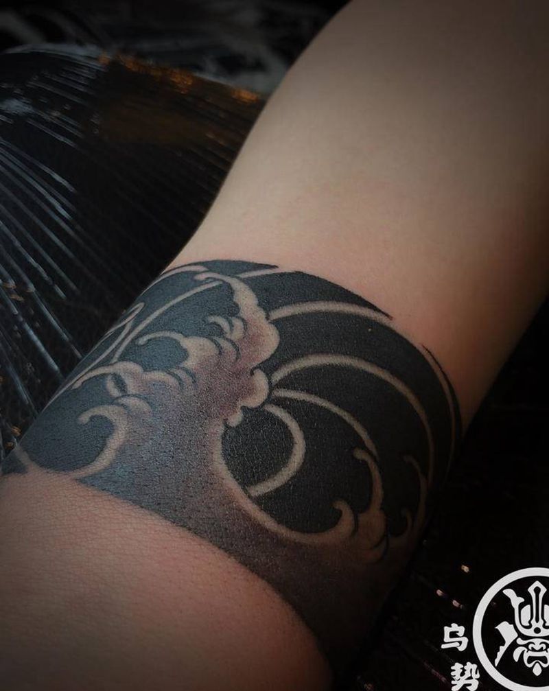 臂环纹身图片_手臂老传统新传统纹身图案