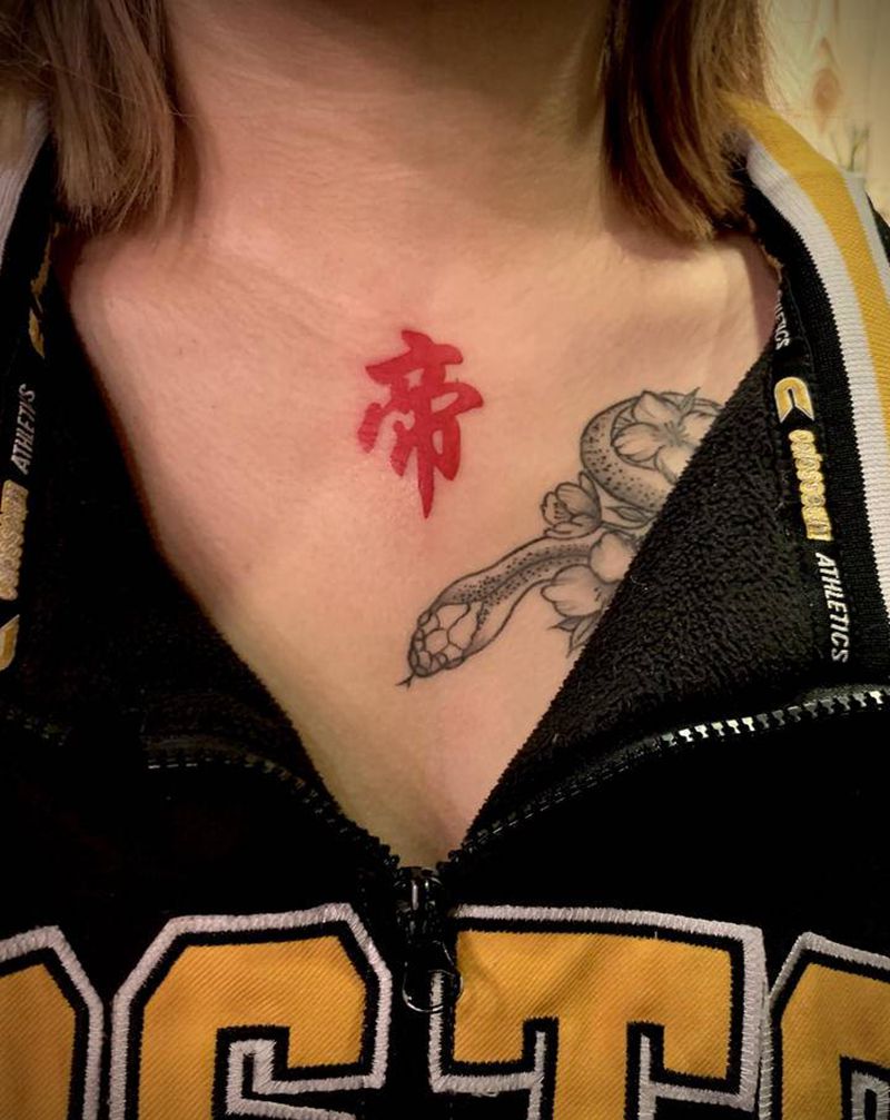 帝纹身图片_胸部纹身图案