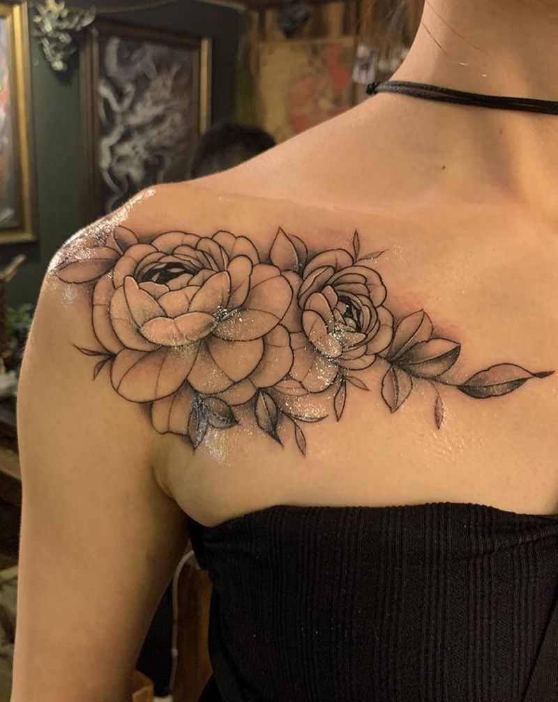 素花纹身图片_肩部纹身图案