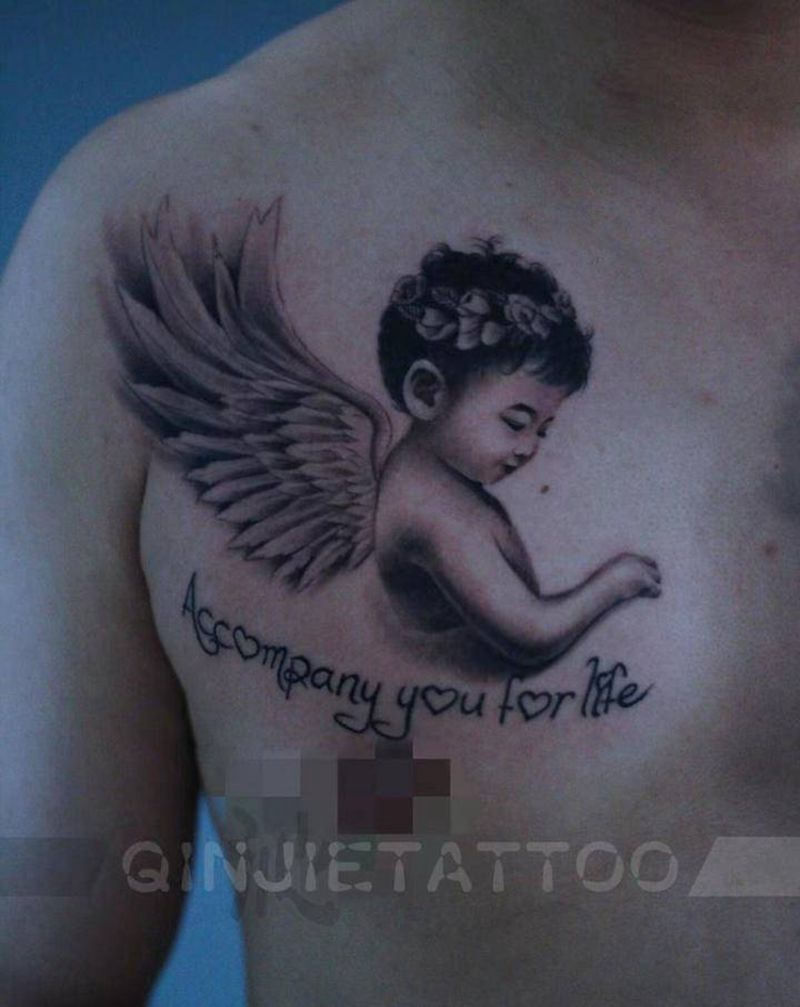 父爱纹身图片_胸部欧美写实孩子写实天使纹身图案