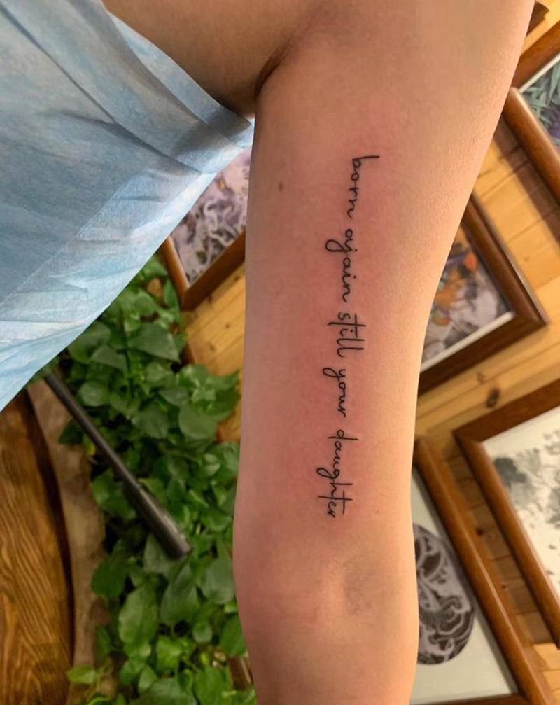 字母纹身图片_手臂纹身图案