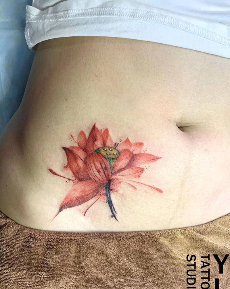 疤痕遮盖莲花纹身图片_腹部水彩水墨遮盖纹身图案