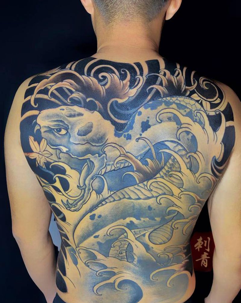 手绘 满背修改添加纹身图片_新传统纹身图案