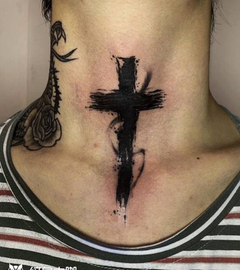 爆脖纹身图片_点刺纹身图案