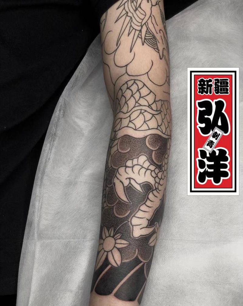 日式花臂进度纹身图片_手臂老传统纹身图案