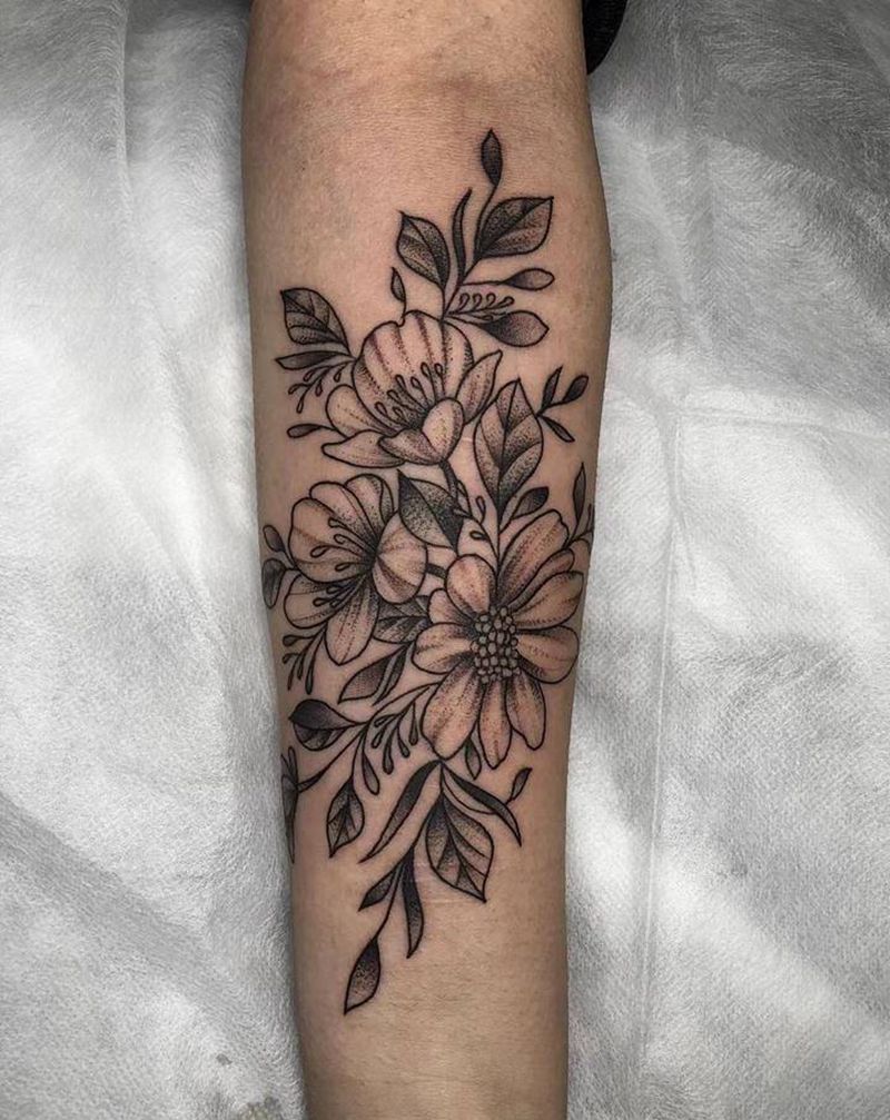 素花纹身图片_手臂点刺纹身图案