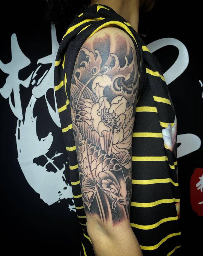 鱼纹身图片_新传统纹身图案