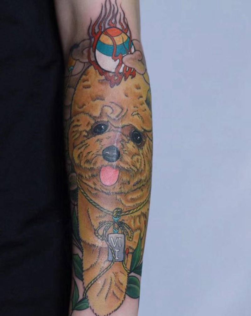 泰迪遮盖纹身图片_手臂欧美写实老传统宝珠泰迪纹身图案