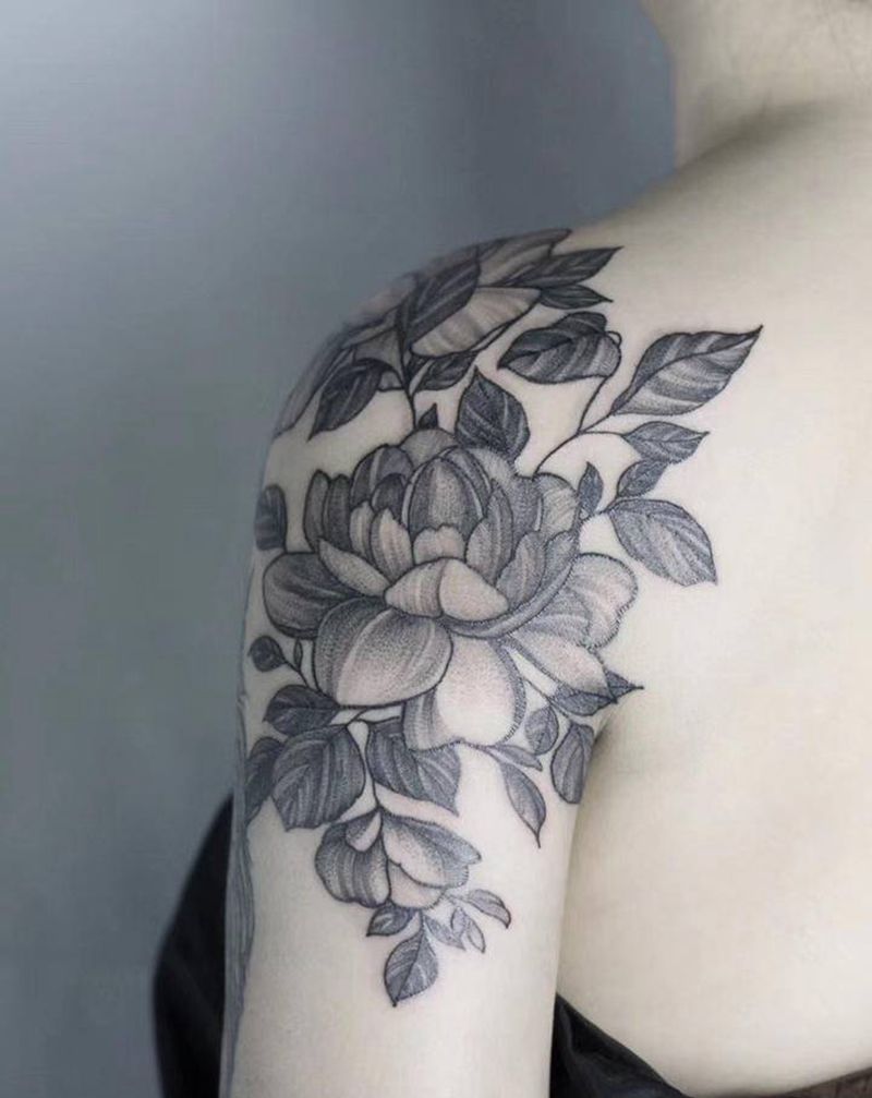 素花纹身图片_手臂点刺花纹身图案