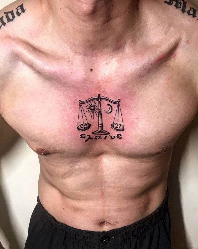 天秤纹身图片_胸部纹身图案