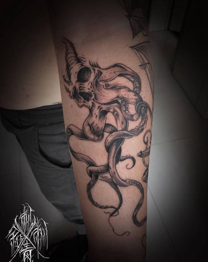 章鱼纹身图片_手臂纹身图案