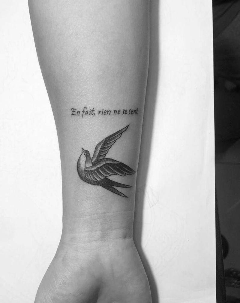 燕子纹身图片_手臂纹身图案