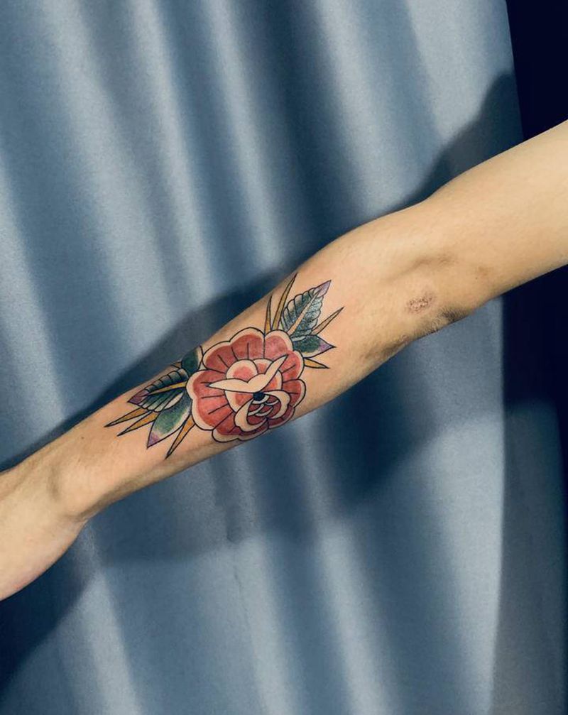 玫瑰纹身图片_手臂纹身图案