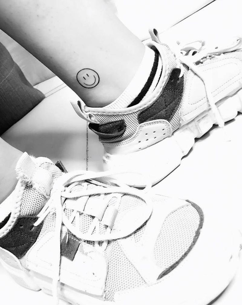 近期小图纹身图片_手臂手部新传统小图纹身图案