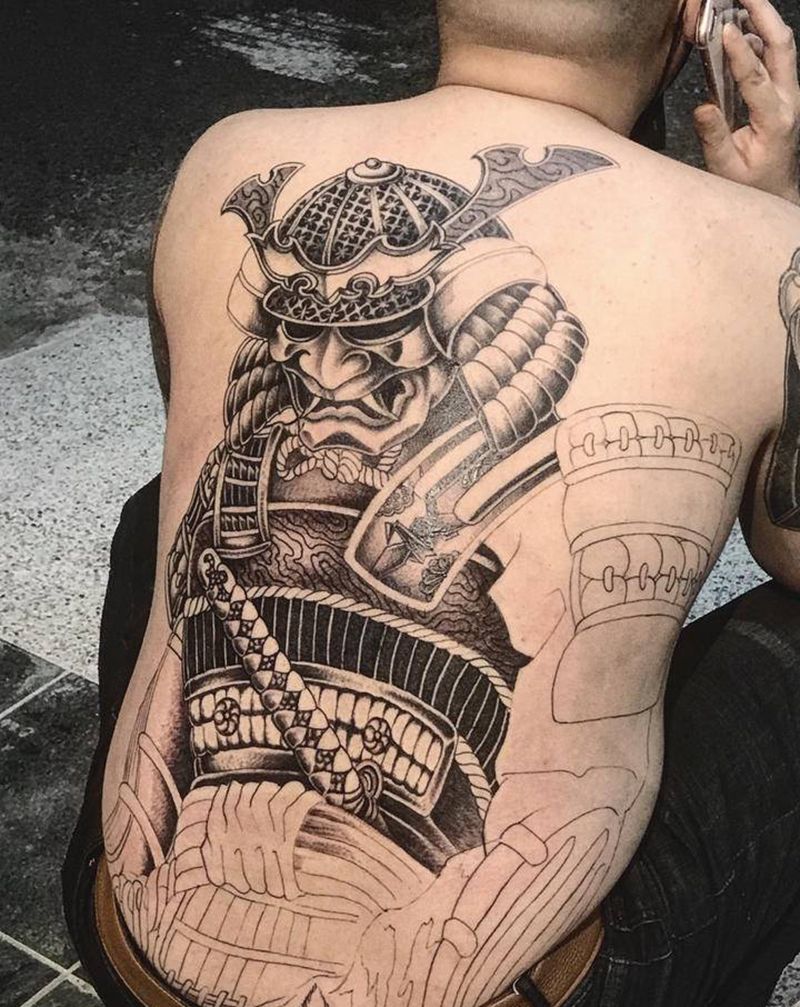 《黃室紋身》今日工時故事：大背纹身图片_背部纹身图案