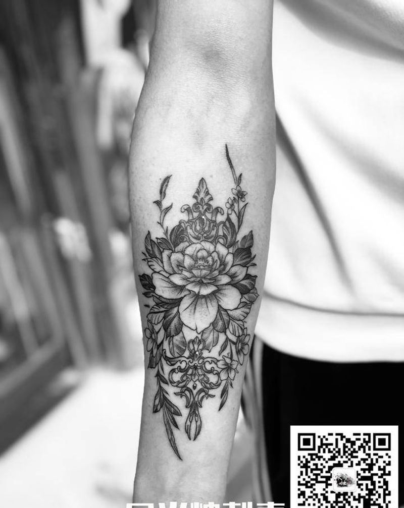 素花纹身图片_手臂纹身图案