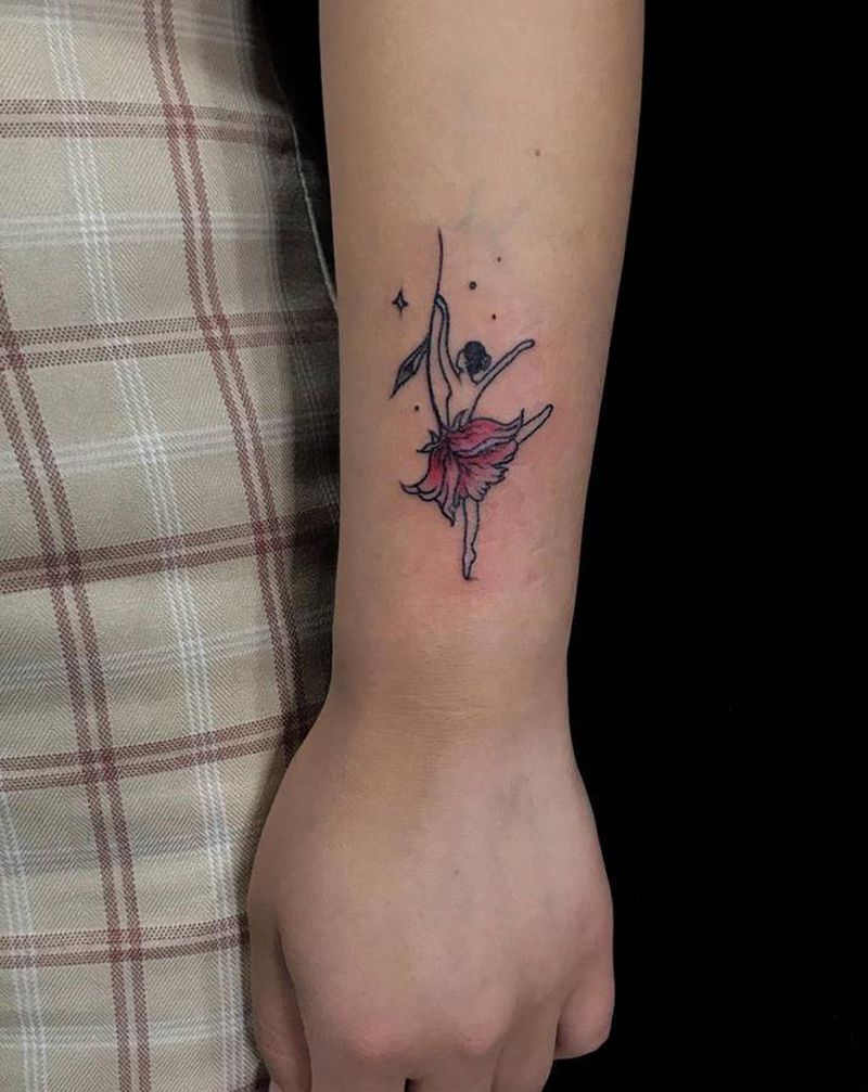 舞纹身图片_手臂水彩小清新纹身图案