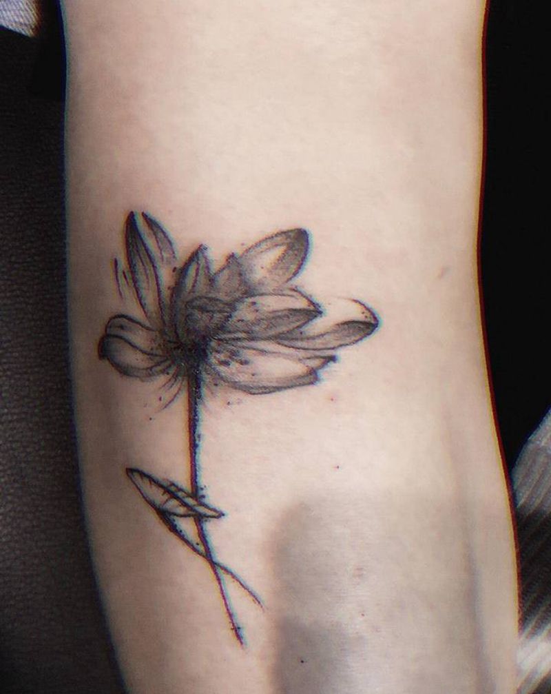 遮盖纹身图片_腿部纹身图案