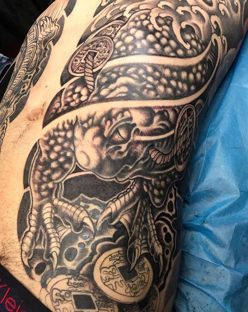 《黃室紋身》今日工時： #蟾蜍纹身图片_腹部纹身图案