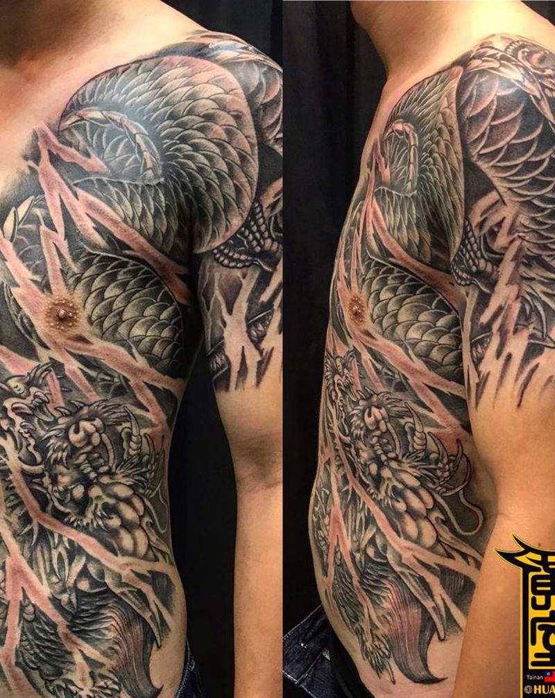《黃室紋身》今日工事： #傲龍纹身图片_腹部纹身图案