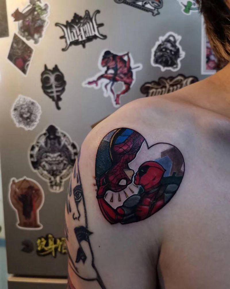 蜘蛛侠&死侍纹身图片_肩部Old School纹身图案