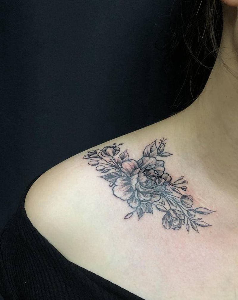 素花纹身图片_肩部纹身图案