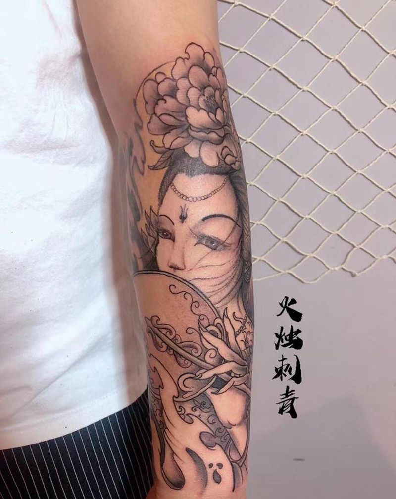 “艺妓”纹身图片_手臂纹身图案